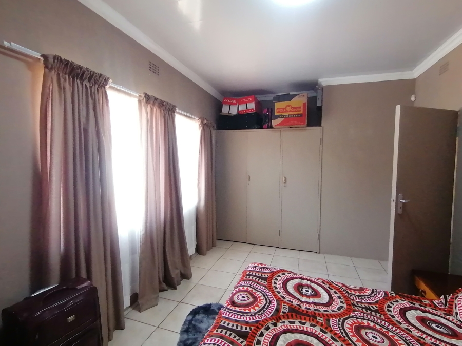 4 Bedroom Property for Sale in Stilfontein Ext 4 North West